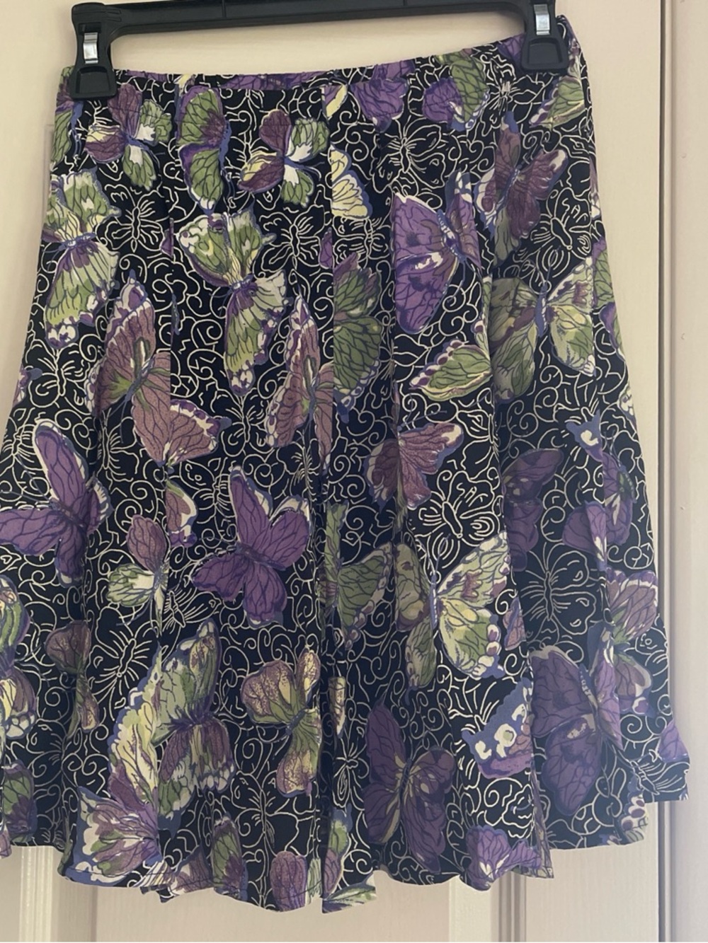 Zoe Multicolor Floral Butterfly Pleated A-Line Knee Length Skirt Small.